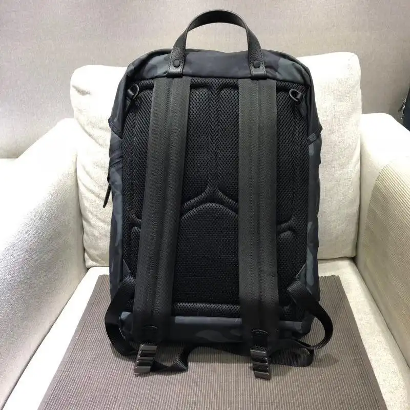 Pra*a bags 1917m0098