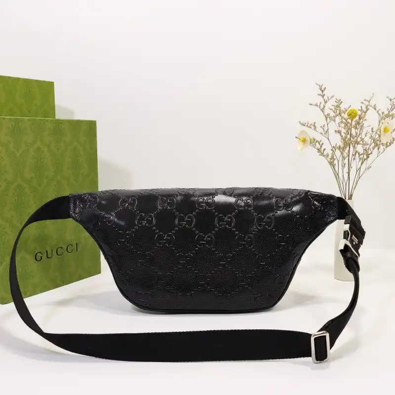 G*u*i s bags 2108dj0092