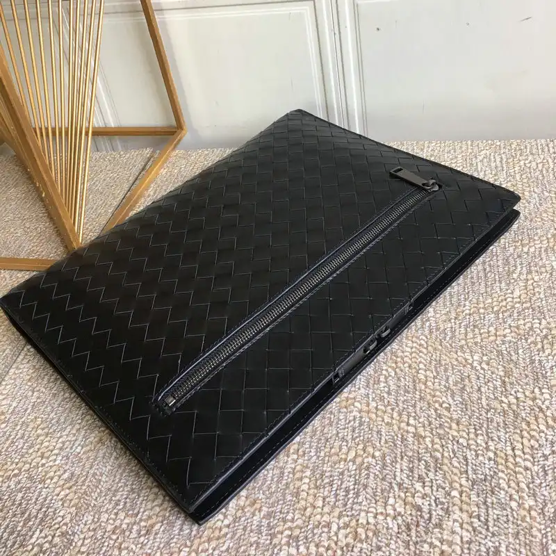 bo*te*ga Ve*ne*ta bag 2108sf0189