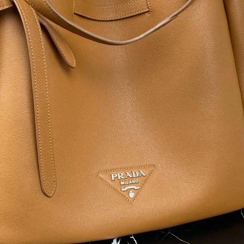 Pra*a bag 2204ya0053