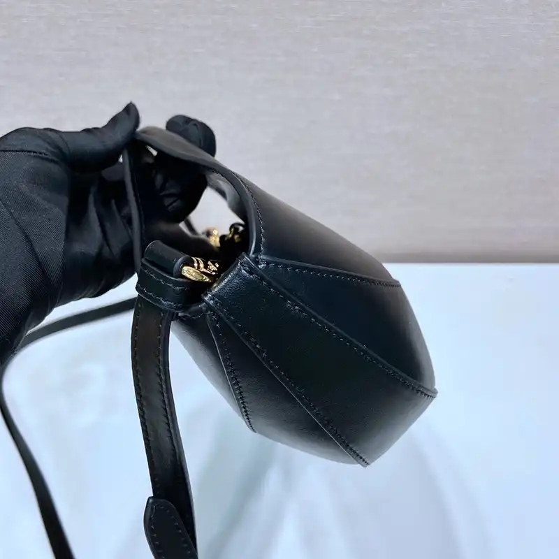 Pra*a bags 2404ya0070