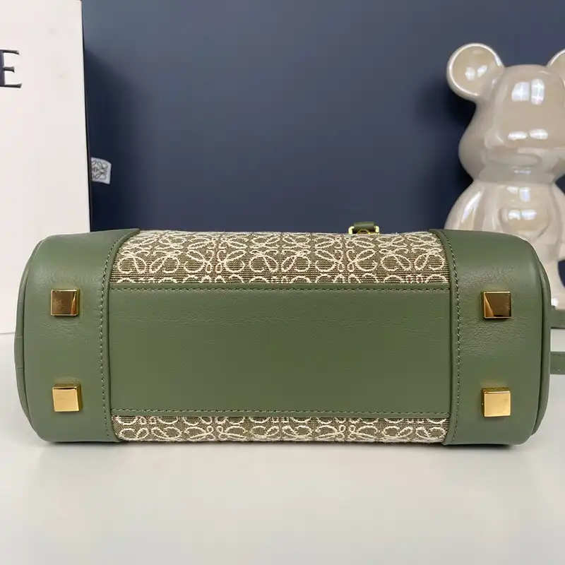 L0ew* bags 2408ya0219