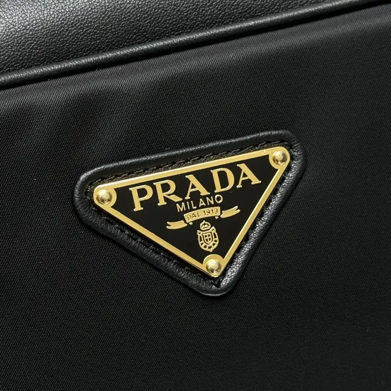Pra*a bags 2411ya0104