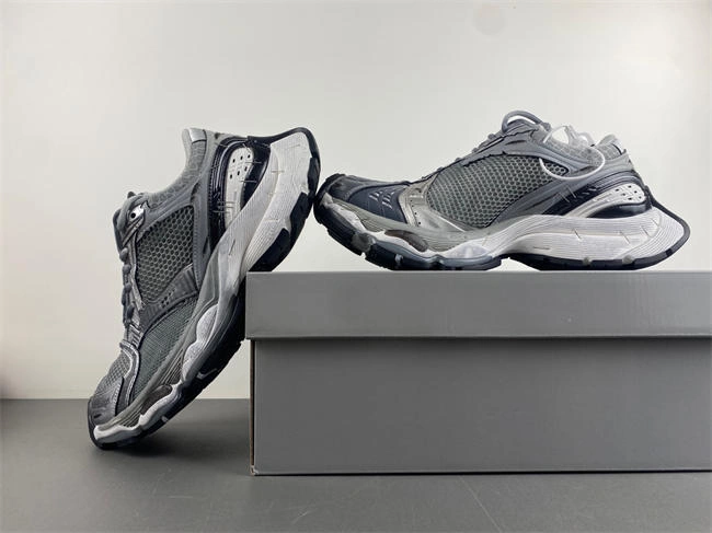 Ba*len*cia*ga  803681-w3st4- practical 4295