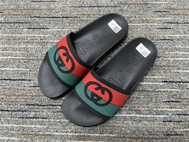 G*u*i slide zipup 421