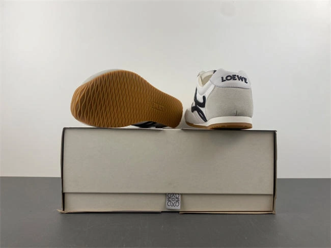 L0ew*  ballet runner minimalist 2446